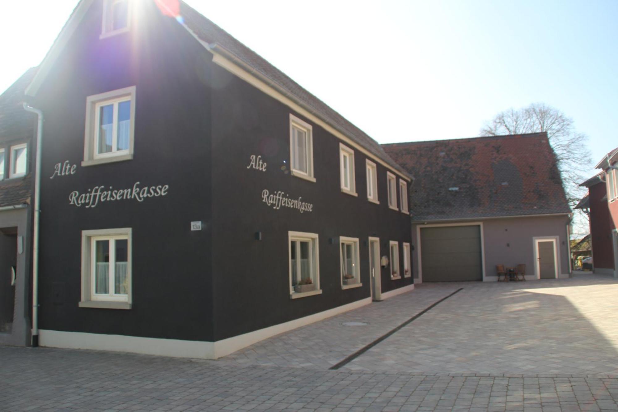 Apartment Alte Raiffeisenkasse Rothenburg Ob Der Tauber Exterior foto